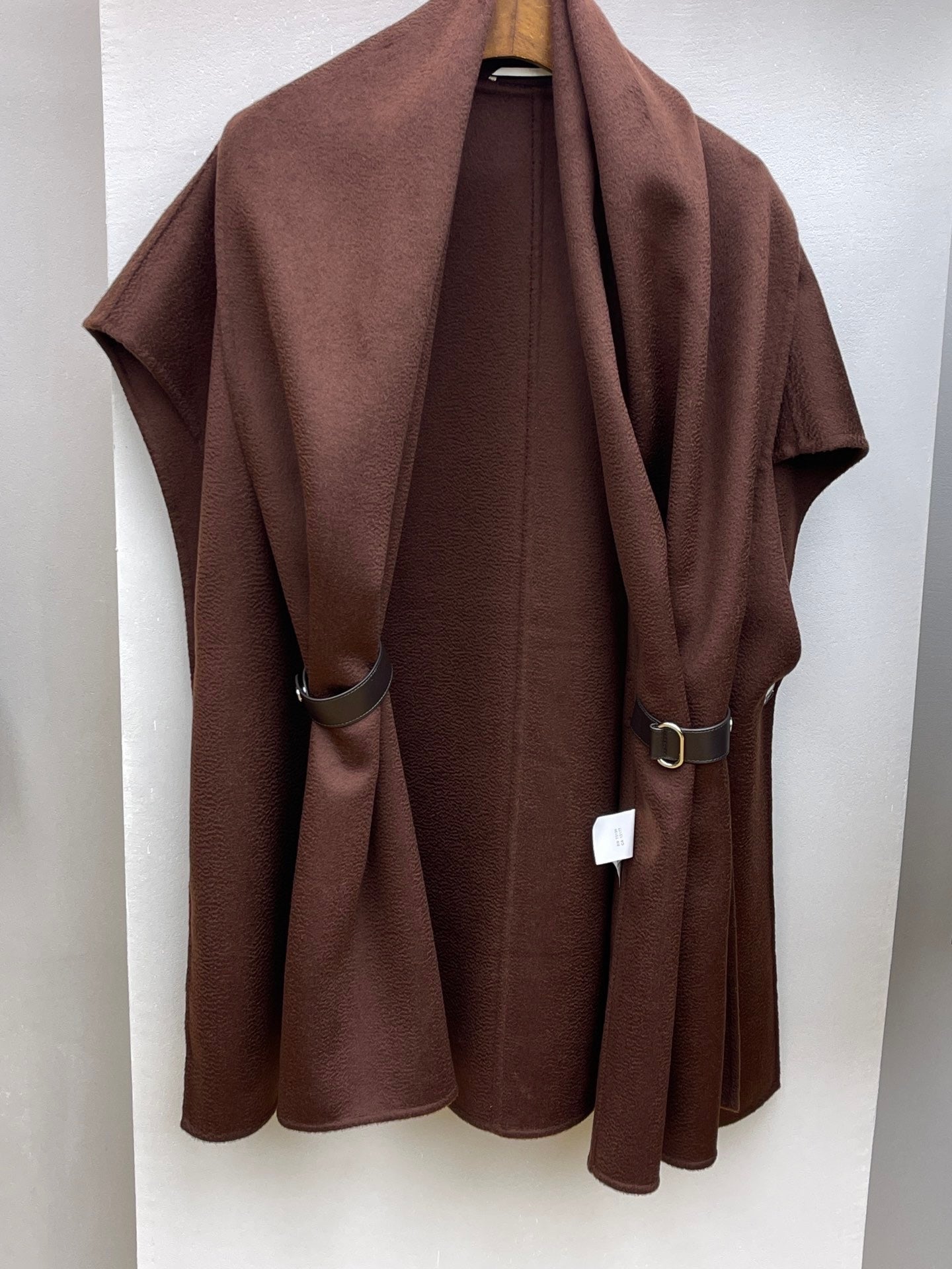 Cashmere cape